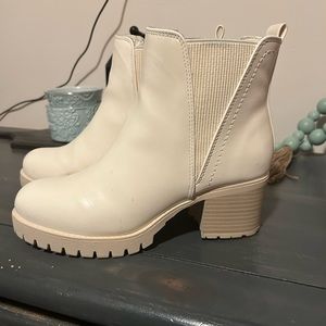 MIA Chelsea Boots